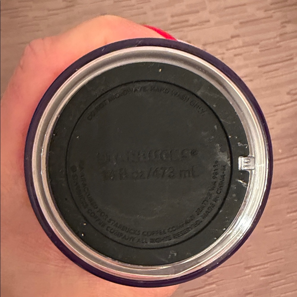 Starbucks Glossy Red Travel Mug - Picture 4 of 4
